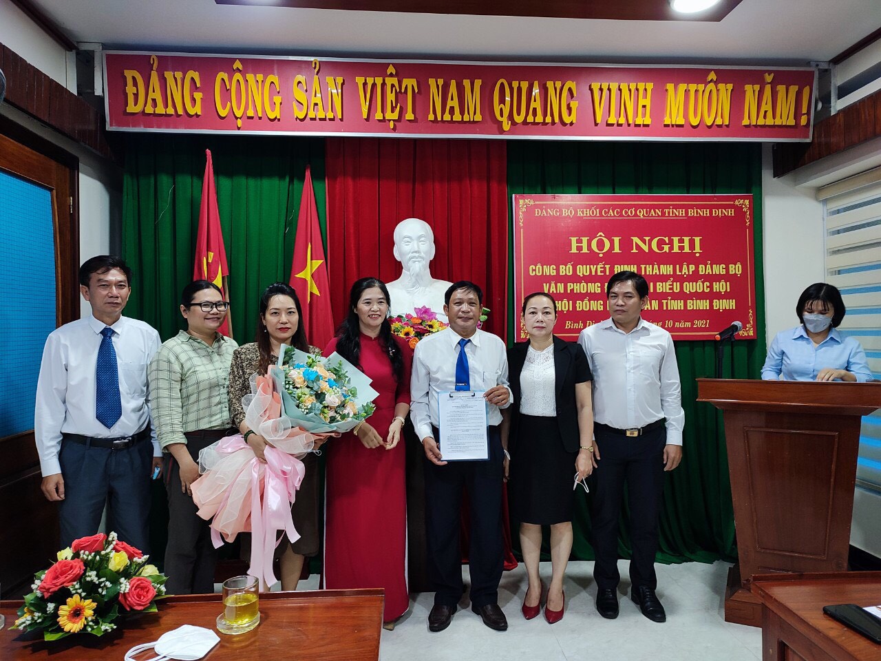 Công bố quyết định thành lập Đảng bộ Văn phòng Đoàn Đại biểu Quốc hội và Hội đồng nhân dân tỉnh Bình Định